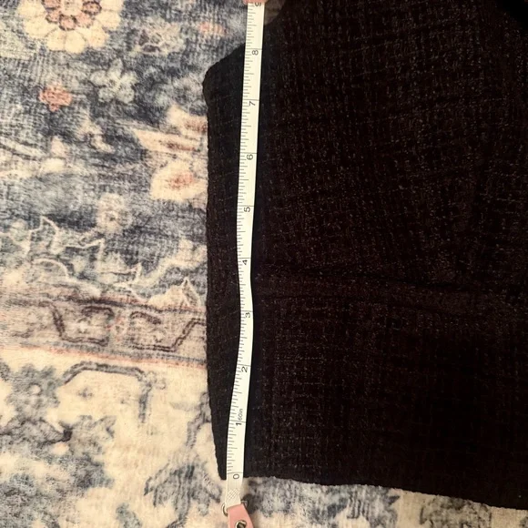Joie| NWOT Women’s Size 10 Cropped Black Tweed Vest with Pearl Buttons - Picture 6 of 7